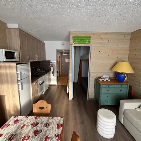 Bel Gentianes Monitor アラヌエ