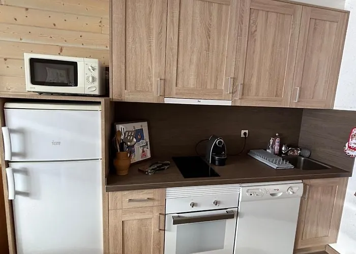 Bel Gentianes Monitor Apartment *